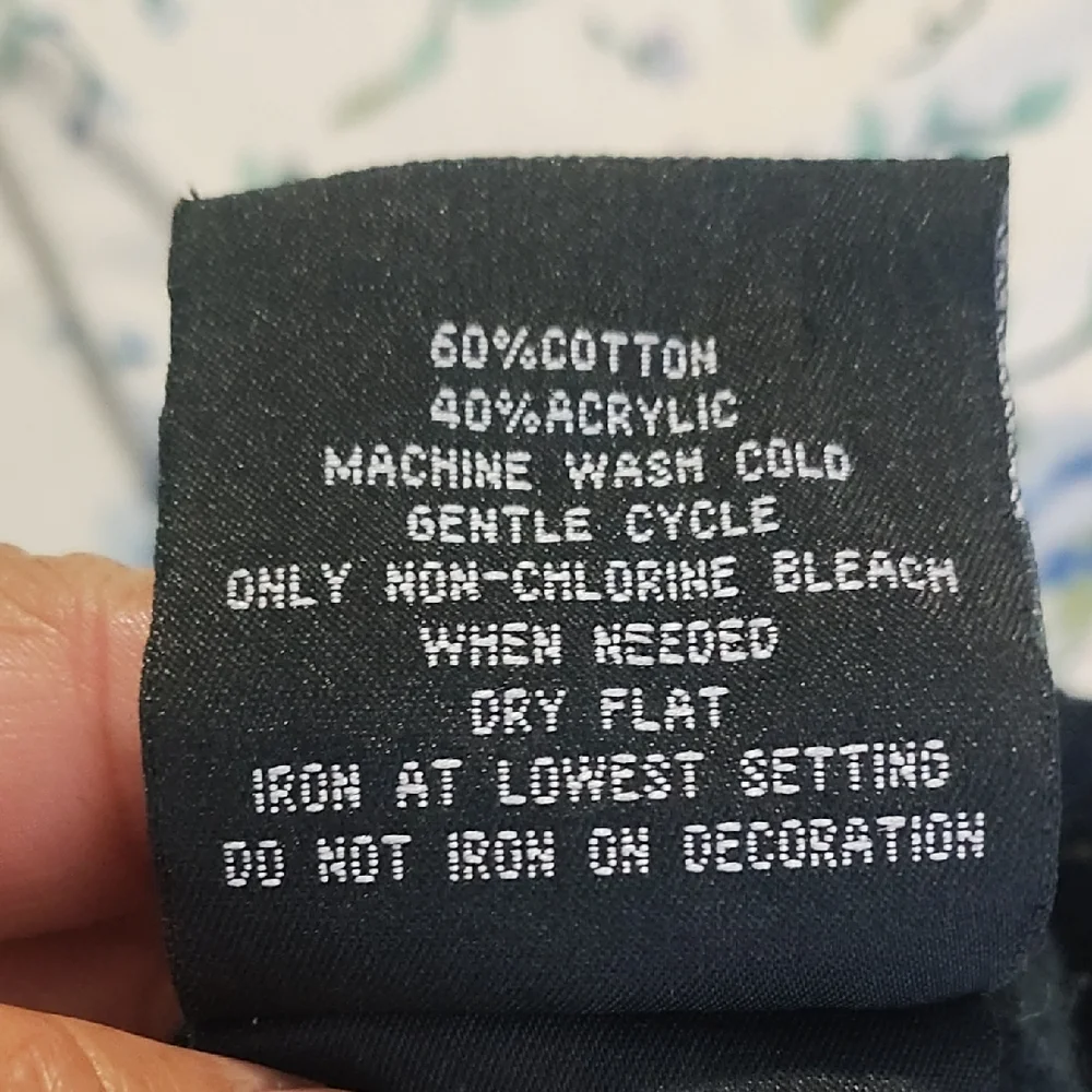 South Pole Black‎ and White Zip Up Sweater
